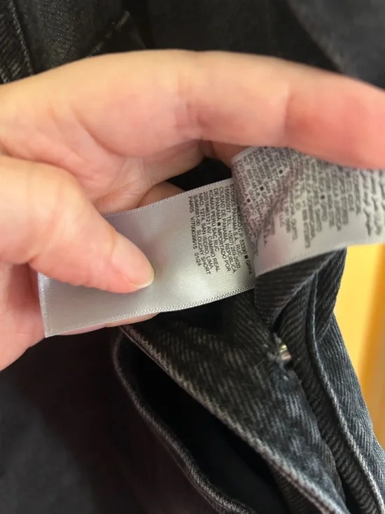 Old Navy slouchy jean Shortalls 3.5 inseam size XL - Picture 4 of 4